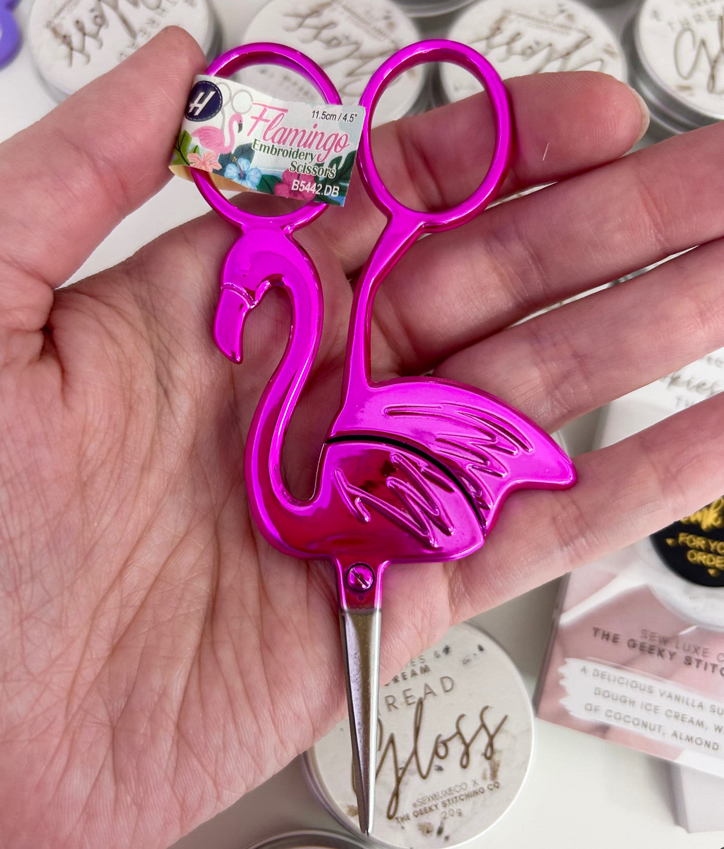 Flamingo scissors
