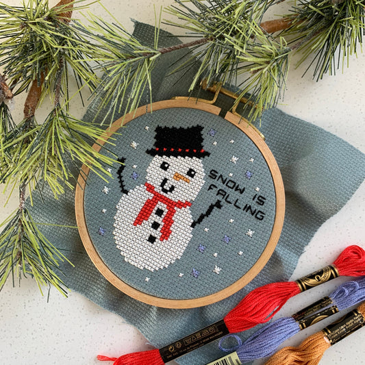 Snow is falling- *Cross Stitch Kit*