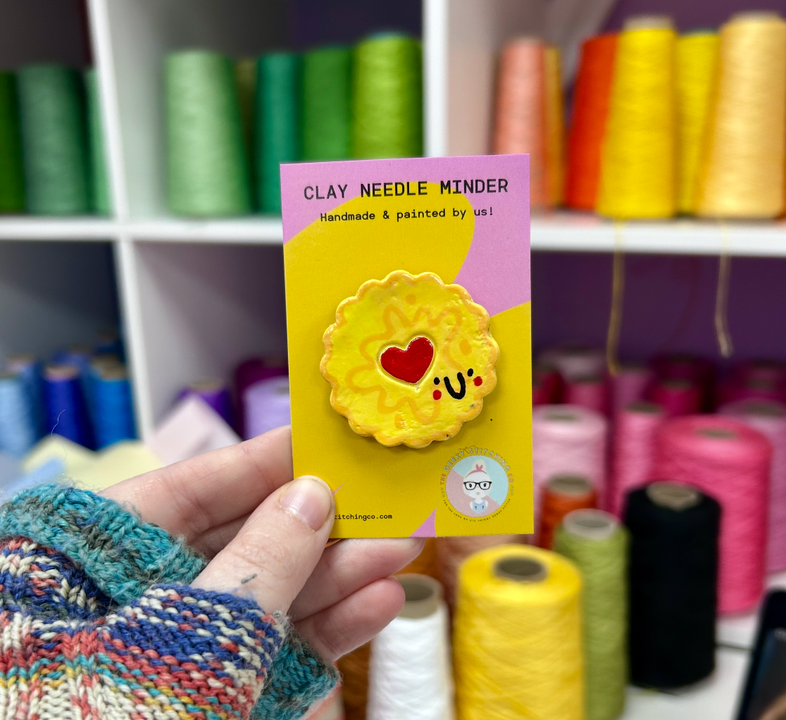 Jammie Dodger inspired needle Minder (Biscuit)